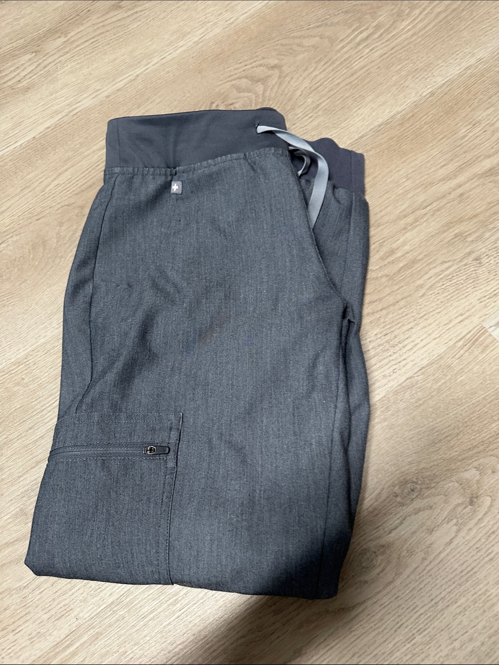 Figs grey jogger scrub pants